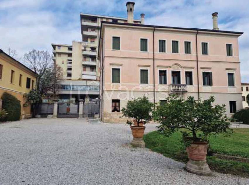 casa indipendente in vendita a Montebelluna in zona La Pieve
