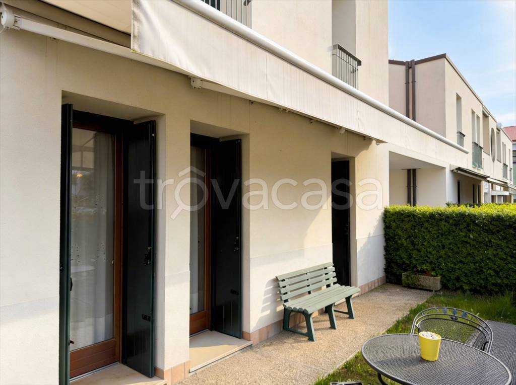 appartamento in vendita a Montebelluna in zona Biadene