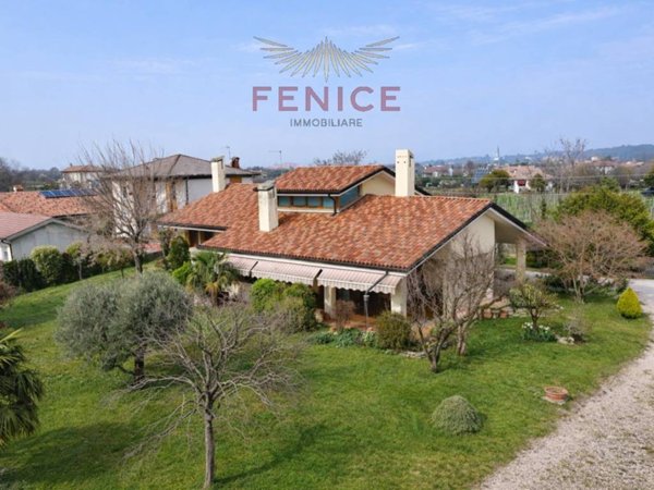 casa indipendente in vendita a Montebelluna