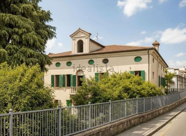 casa indipendente in vendita a Montebelluna