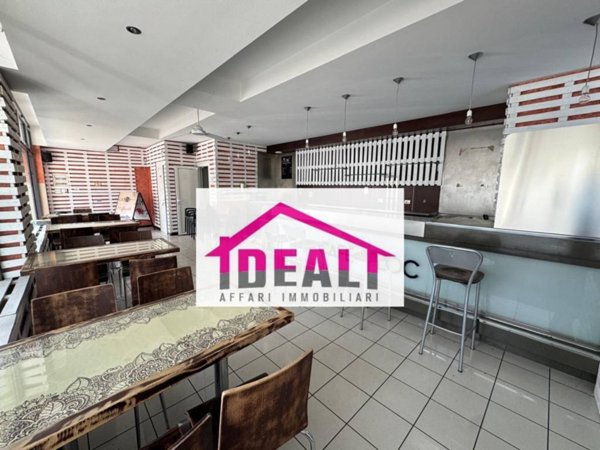 negozio in vendita a Montebelluna