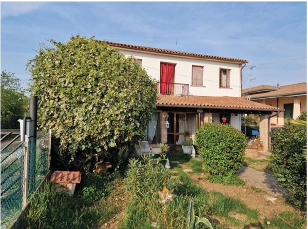 locale di sgombero in vendita a Montebelluna