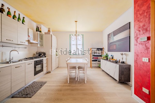 appartamento in vendita a Montebelluna in zona La Pieve
