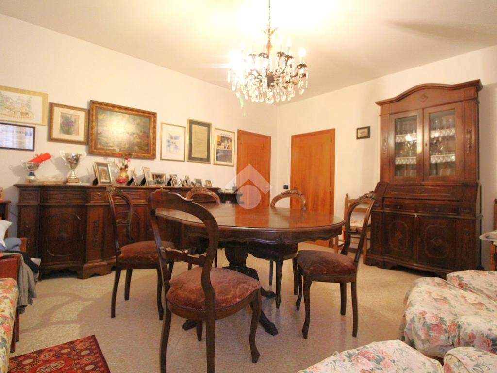 casa indipendente in vendita a Montebelluna