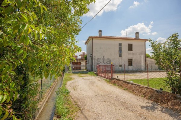 appartamento in vendita a Montebelluna
