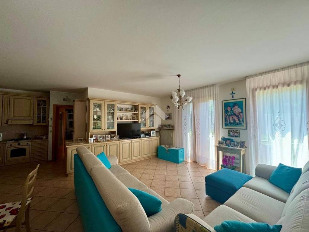 appartamento in vendita a Montebelluna in zona Biadene