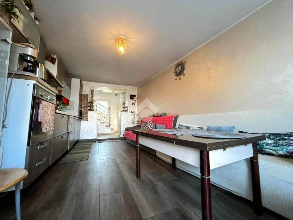 casa indipendente in vendita a Montebelluna in zona Contea