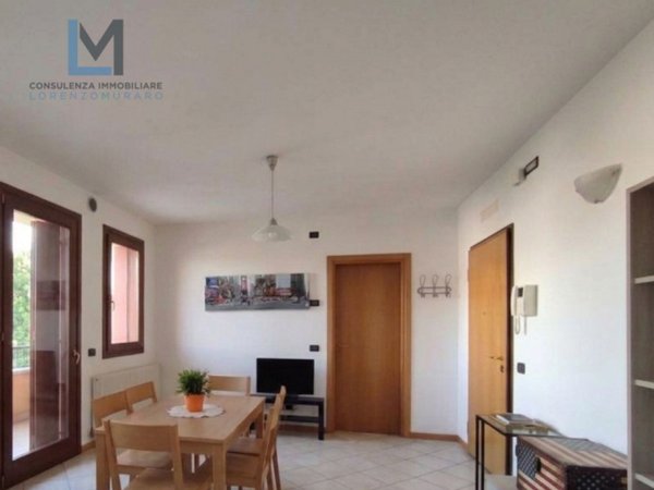 appartamento in vendita a Montebelluna in zona Caonada