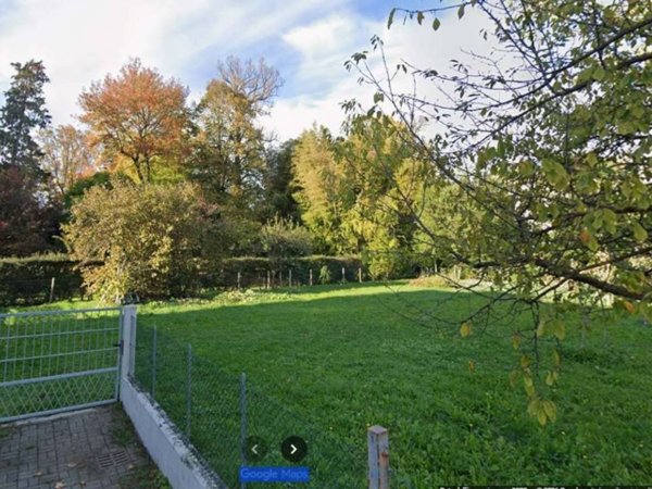 terreno edificabile in vendita a Montebelluna in zona Biadene
