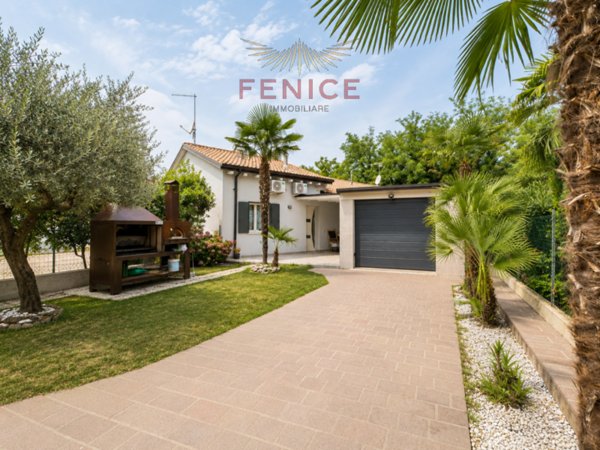casa indipendente in vendita a Montebelluna