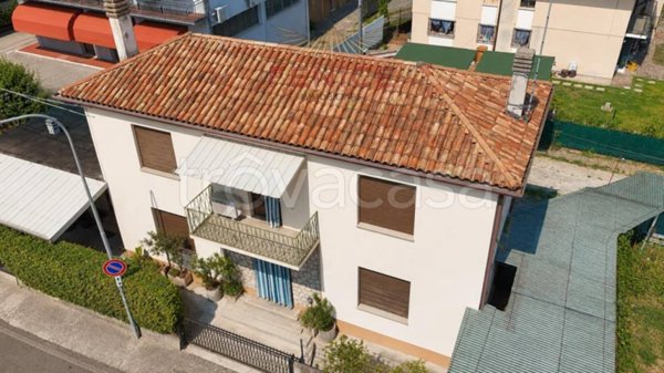 casa indipendente in vendita a Montebelluna
