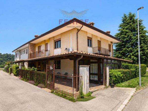 casa indipendente in vendita a Montebelluna in zona Pederiva