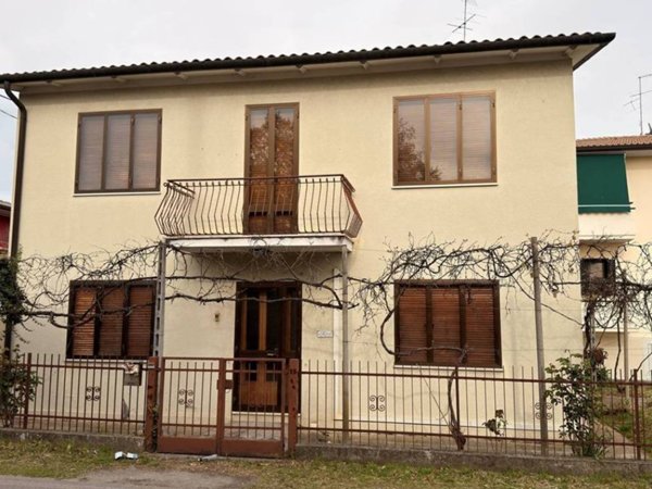 casa indipendente in vendita a Montebelluna