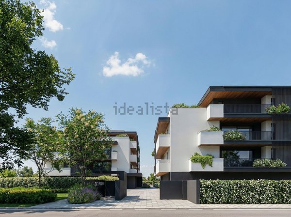 appartamento in vendita a Montebelluna in zona Contea