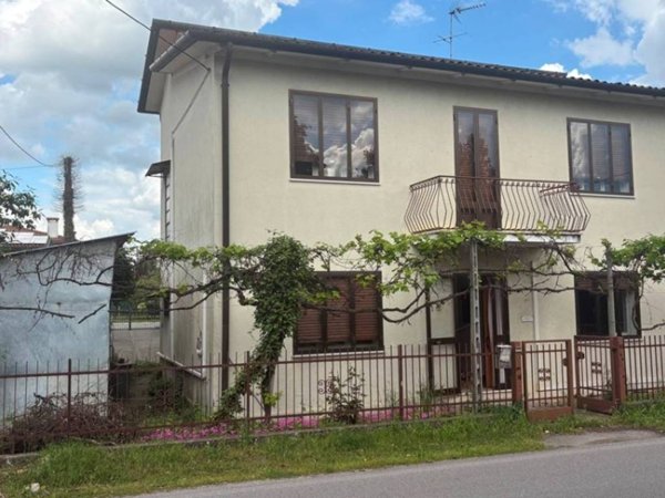 casa indipendente in vendita a Montebelluna