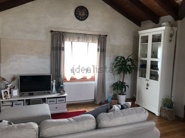 appartamento in vendita a Montebelluna in zona Contea