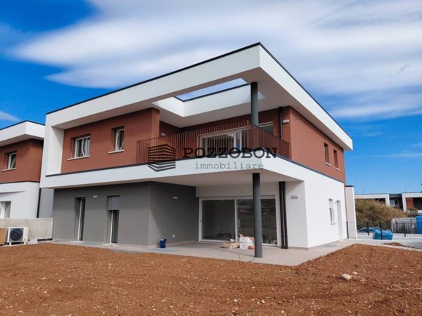 appartamento in vendita a Montebelluna in zona Contea
