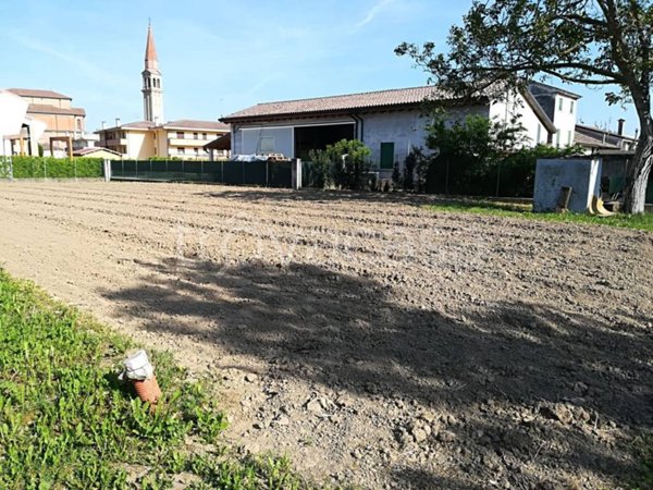 terreno edificabile in vendita a Morgano