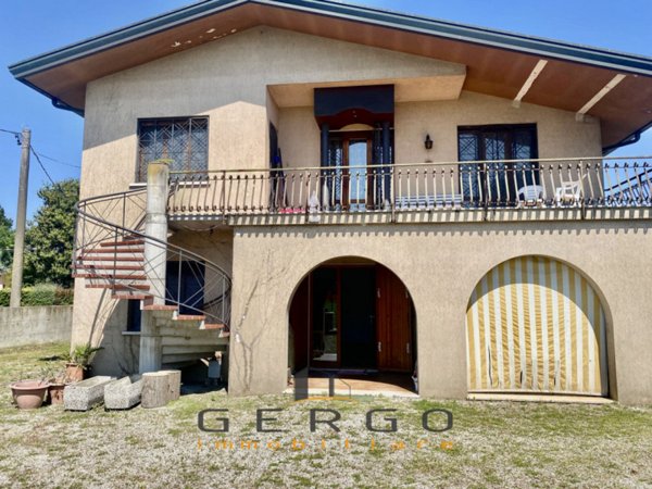 casa indipendente in vendita a Morgano in zona Badoere