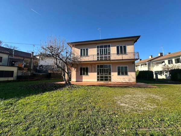 casa indipendente in vendita a Morgano