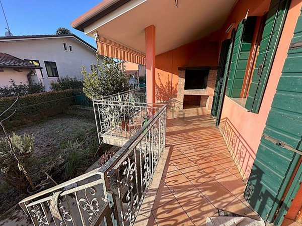 casa indipendente in vendita a Morgano