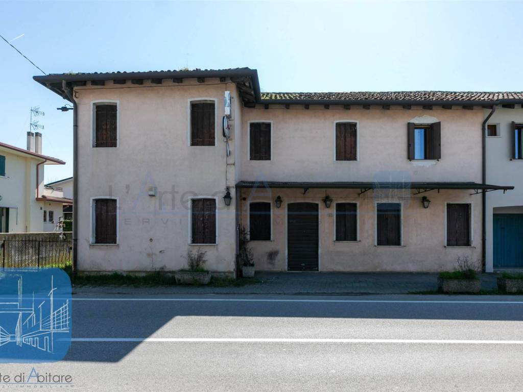 casa indipendente in vendita a Morgano in zona Badoere