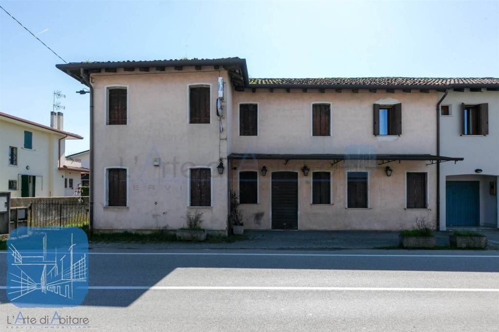 casa indipendente in vendita a Morgano in zona Badoere