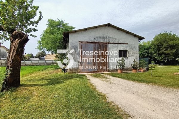 locale di sgombero in vendita a Morgano