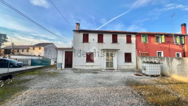 appartamento in vendita a Morgano in zona Badoere