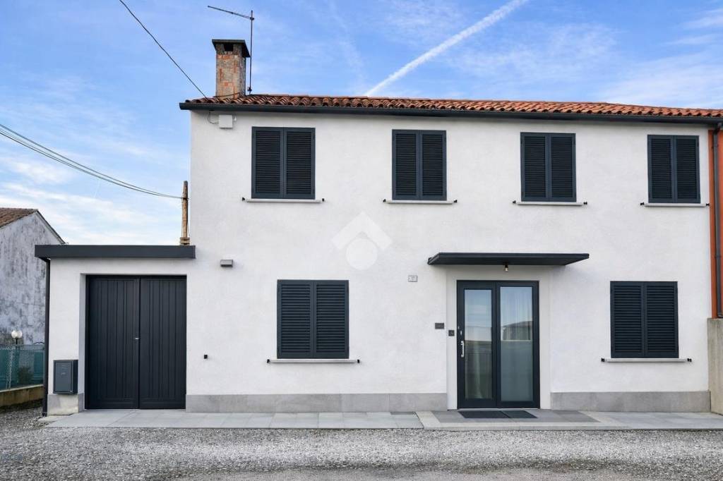 casa indipendente in vendita a Morgano in zona Badoere