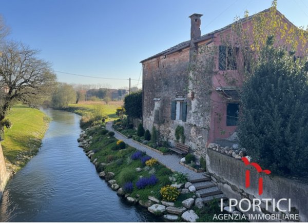 casale in vendita a Morgano in zona Badoere