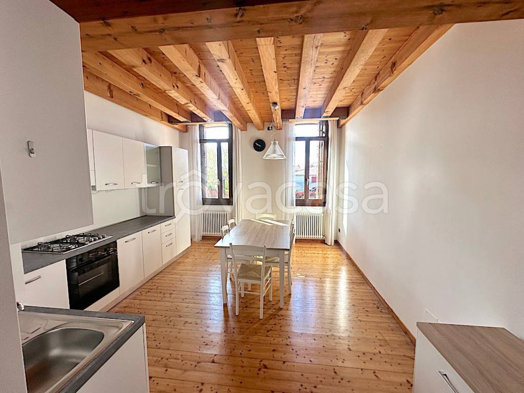 appartamento in vendita a Morgano in zona Badoere