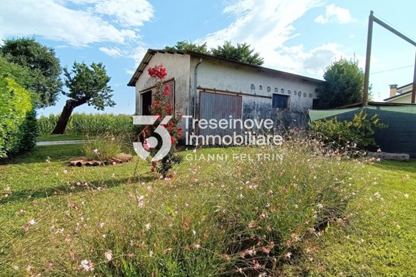 locale di sgombero in vendita a Morgano in zona Badoere