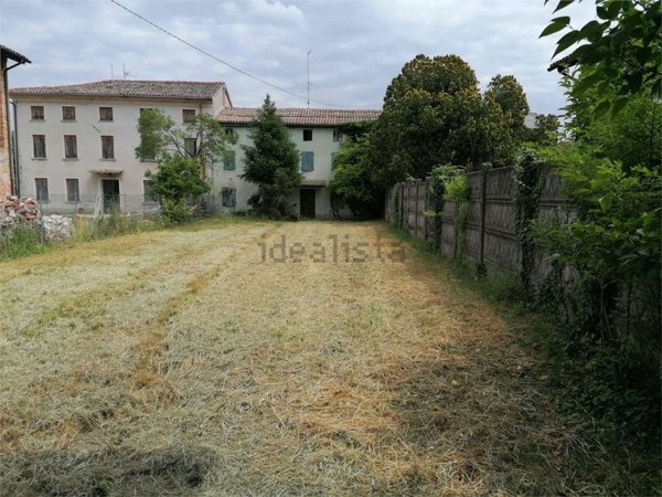 casa indipendente in vendita a Moriago della Battaglia in zona Mosnigo