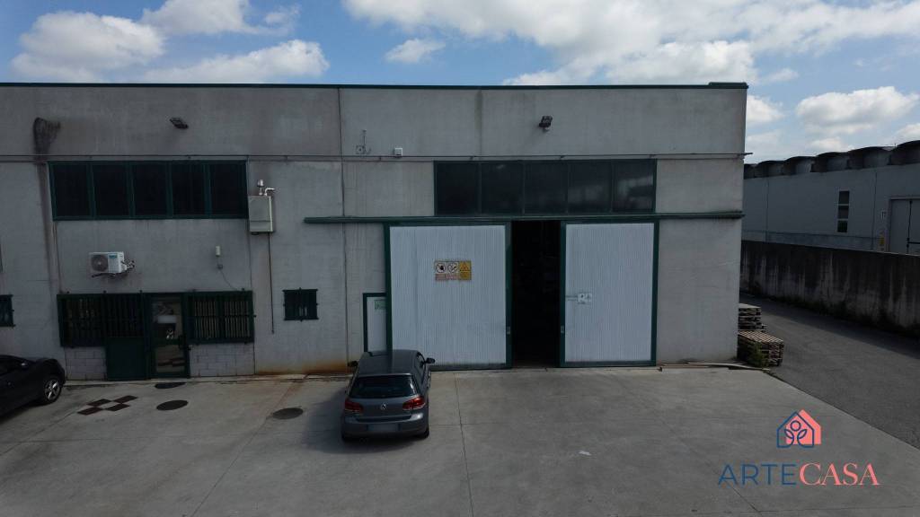 locale commerciale in vendita a Motta di Livenza