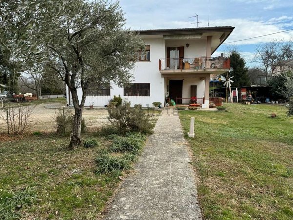 casa indipendente in vendita a Nervesa della Battaglia