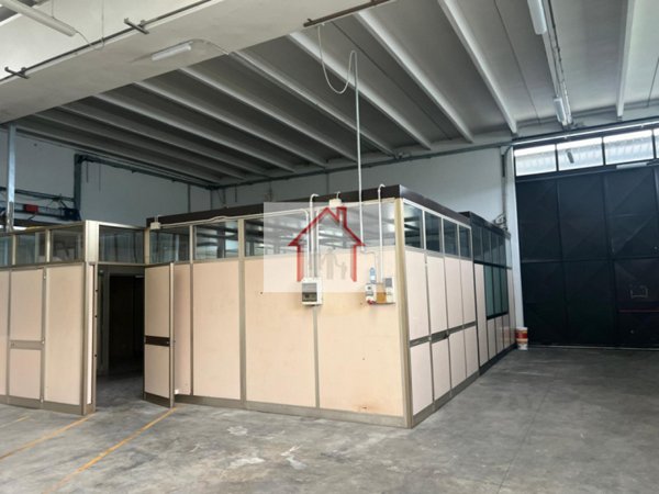 locale di sgombero in vendita a Nervesa della Battaglia in zona Bidasio