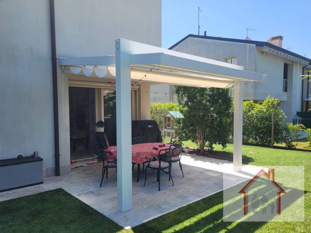 casa indipendente in vendita a Nervesa della Battaglia
