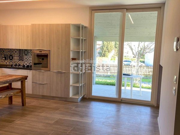 casa indipendente in vendita a Nervesa della Battaglia