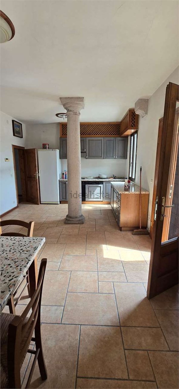 casa indipendente in vendita a Nervesa della Battaglia in zona Bidasio