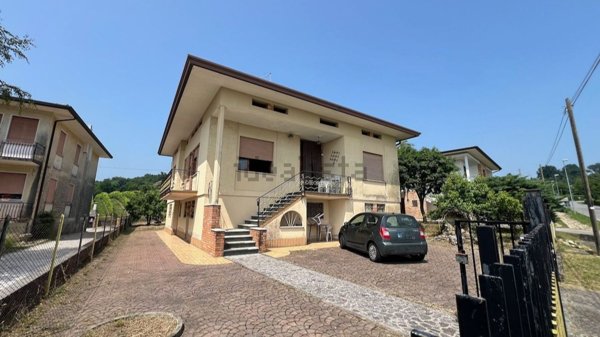 casa indipendente in vendita a Nervesa della Battaglia