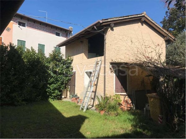 casa indipendente in vendita a Nervesa della Battaglia in zona Sovilla
