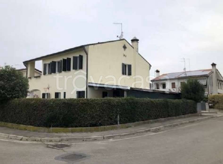 casa indipendente in vendita a Nervesa della Battaglia