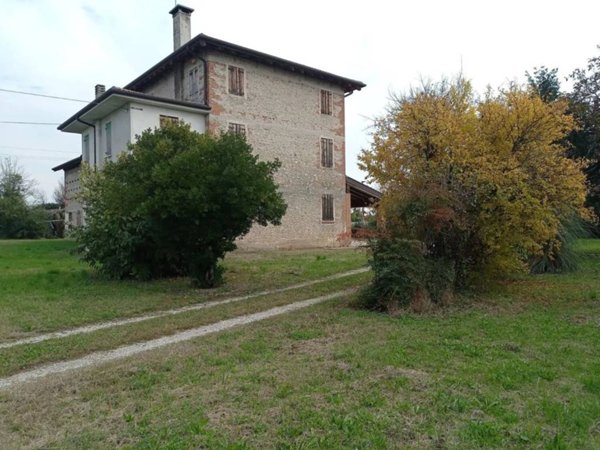 casa indipendente in vendita a Nervesa della Battaglia