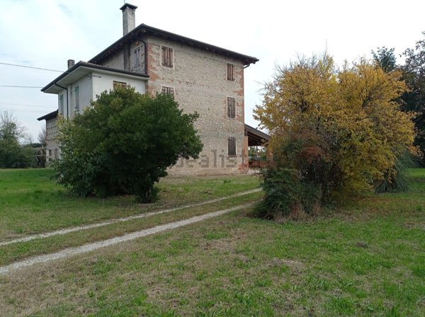casa indipendente in vendita a Nervesa della Battaglia