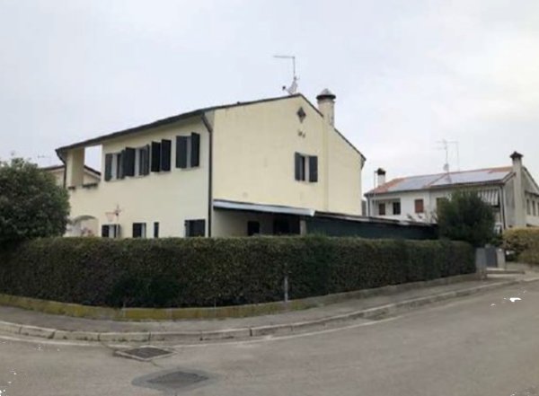 casa indipendente in vendita a Nervesa della Battaglia