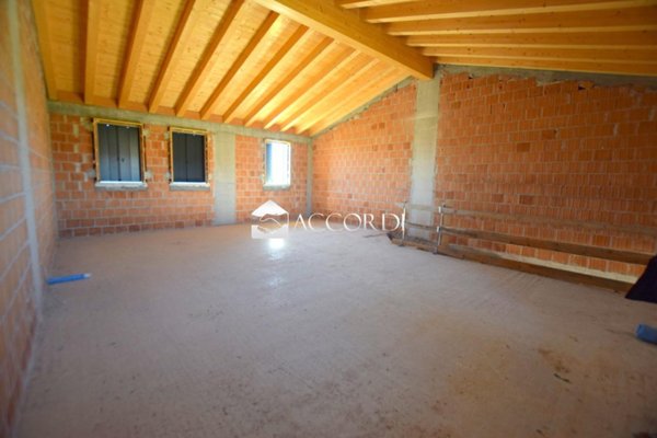 casa indipendente in vendita a Nervesa della Battaglia