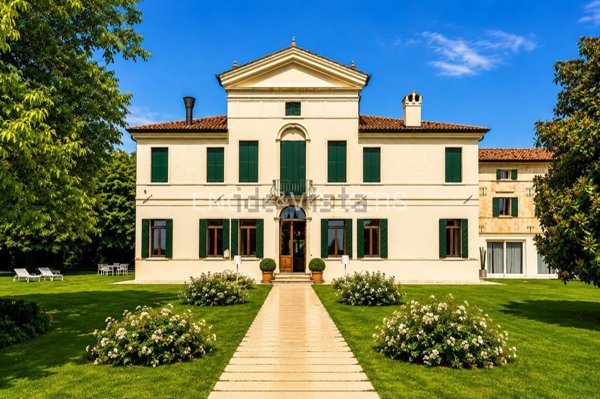 villa in vendita a Nervesa della Battaglia