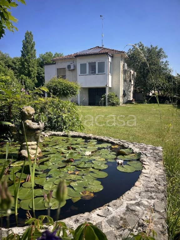 casa indipendente in vendita a Nervesa della Battaglia in zona Sovilla