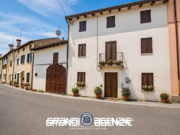 casa indipendente in vendita a Nervesa della Battaglia in zona Sovilla